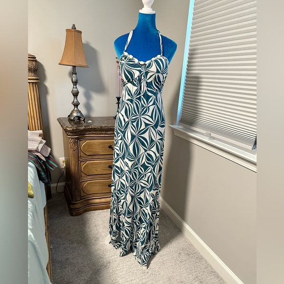 Tommy Bahama Dress - Picture 1 of 7